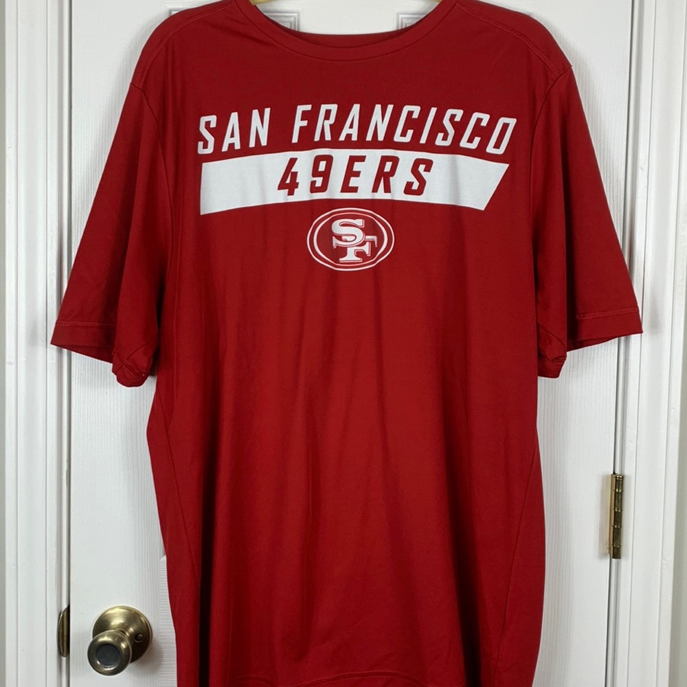 Majestic red short sleeved San Francisco 49ers tee shirt size XL. #7 Kaepernick